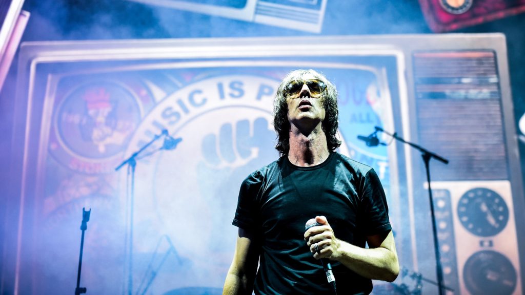 Richard Ashcroft on stage