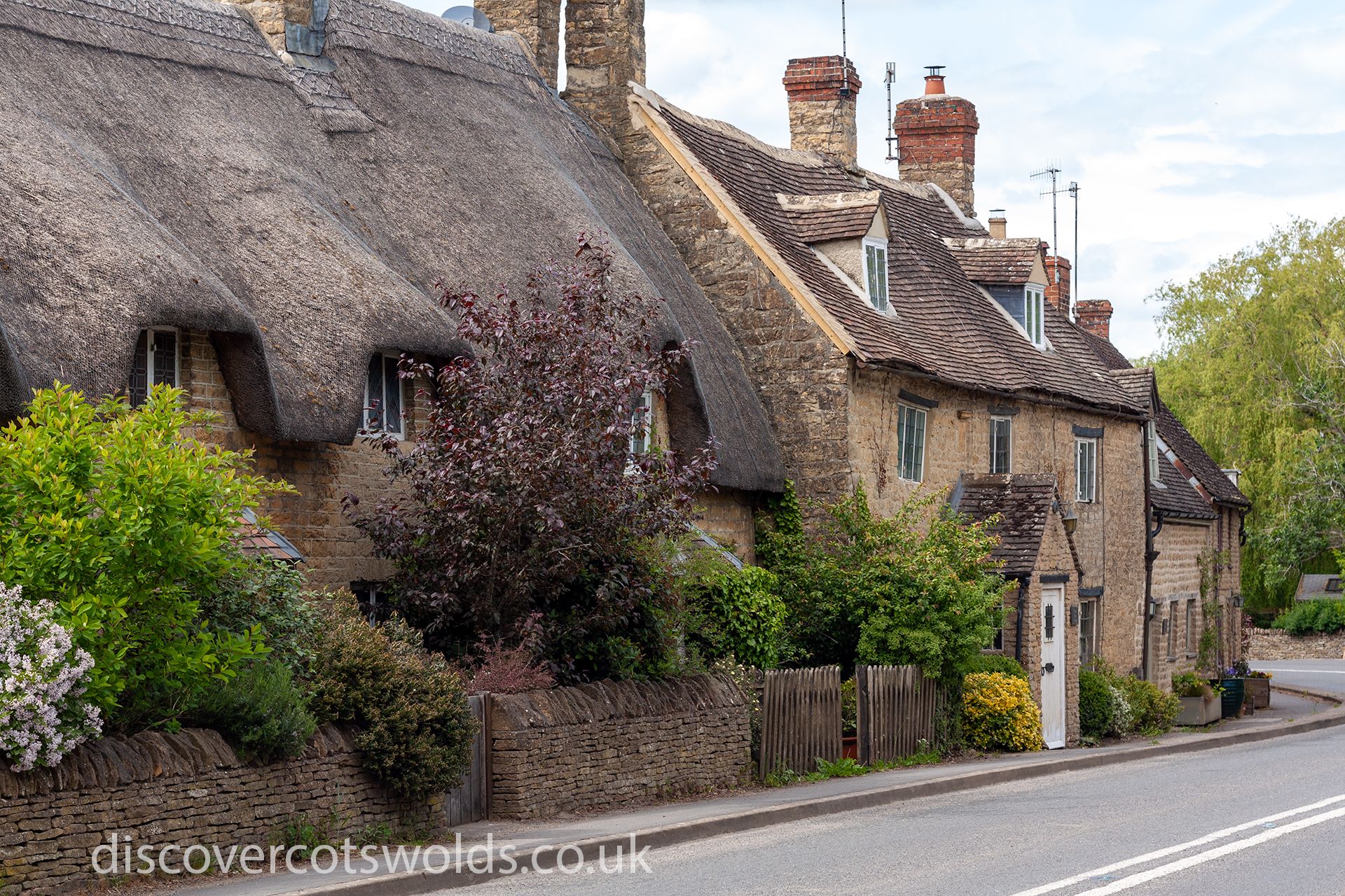 A guide to Long Compton Discover Cotswolds