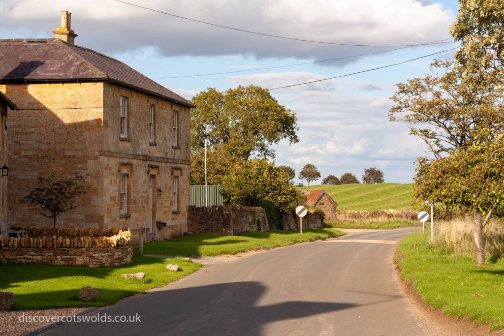 Road heading out of Broad Campden towards Blockely