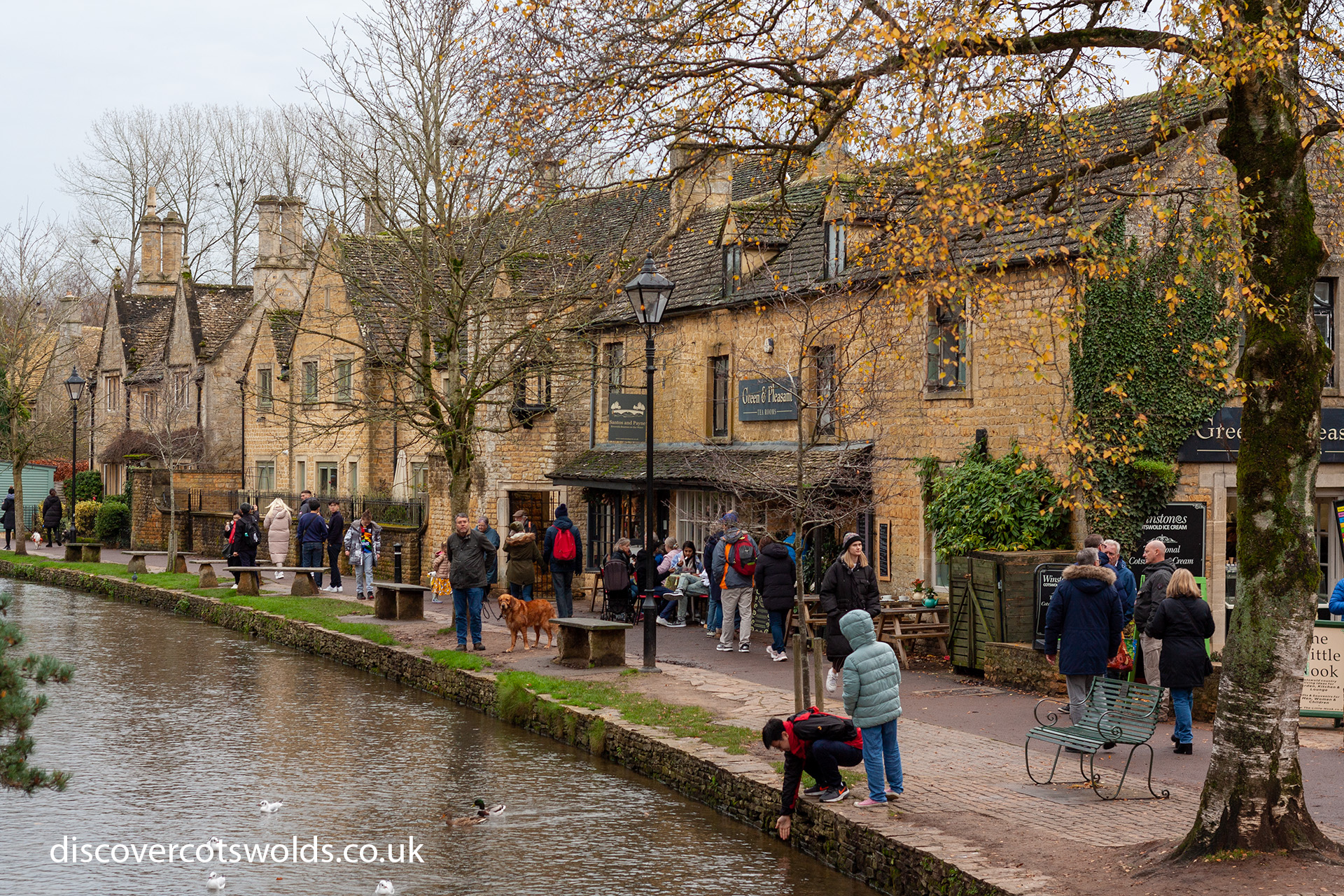 A guide to Bourton on the Water | Discover Cotswolds