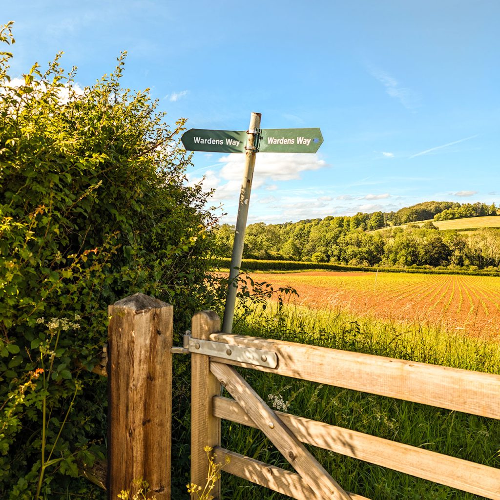 Sign on the Warden's Way between Guiting Power and Naunton