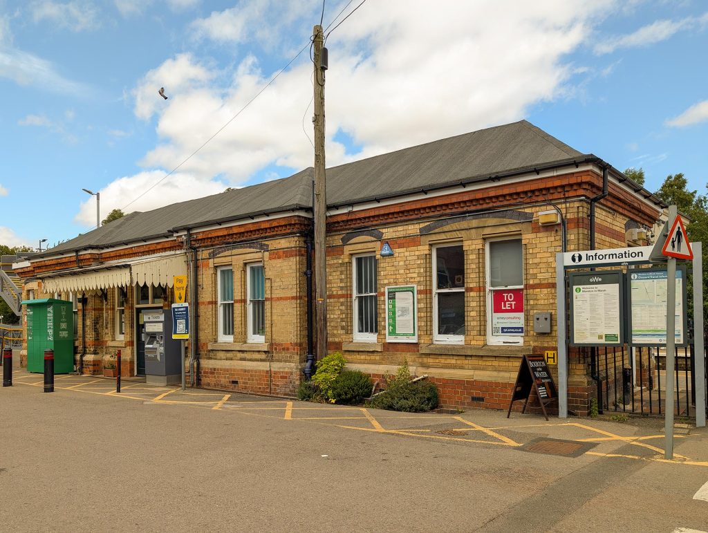 Moreton in Marsh train station