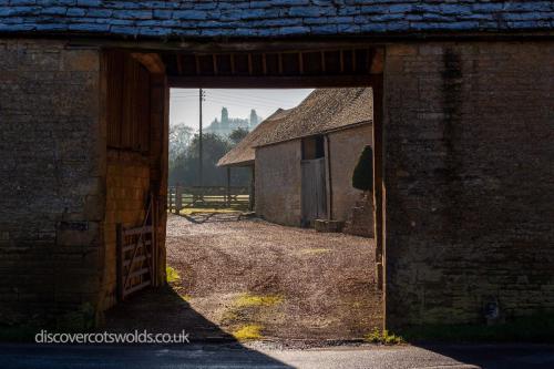 Coach house entrance to Broadwell farm